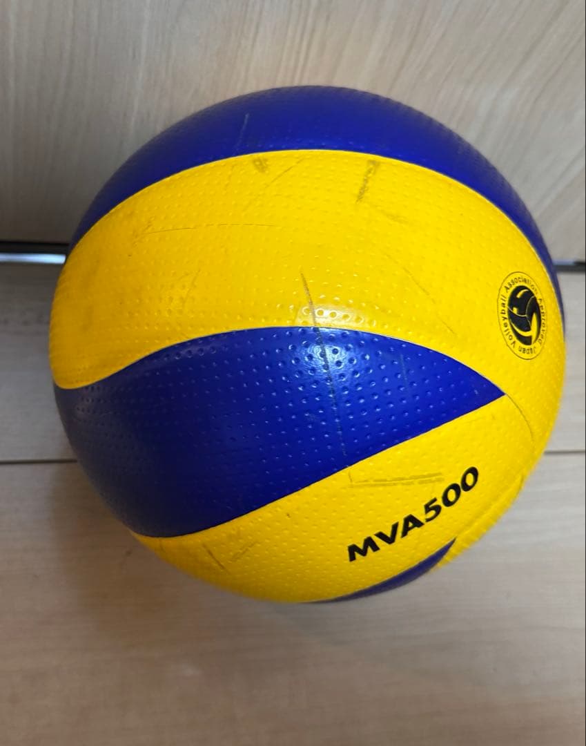 バレーボール　軽量四号球　６個