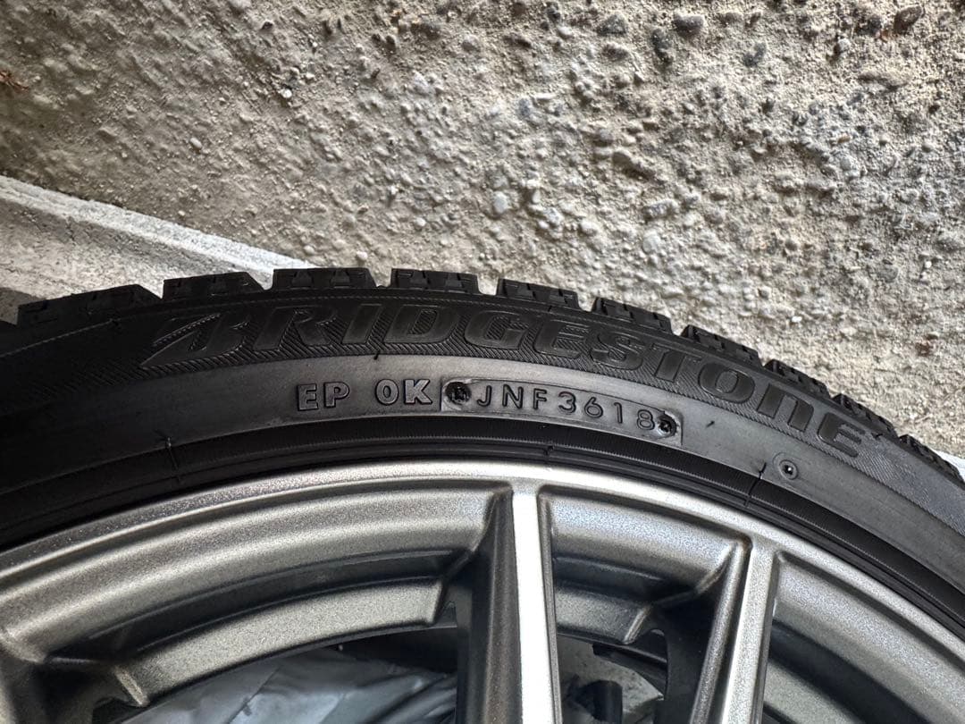 【値下げ】トヨタ86 Brembo対応ホイール&スタッドレス215/45R17