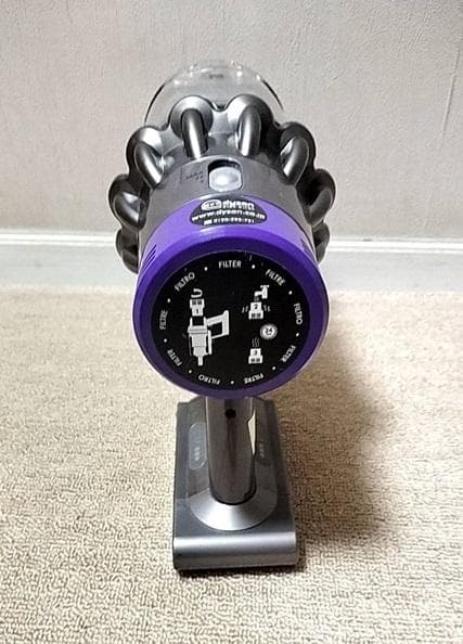 【極美品＆動作品】dyson コードレスクリーナー ダイソンV10 SV12