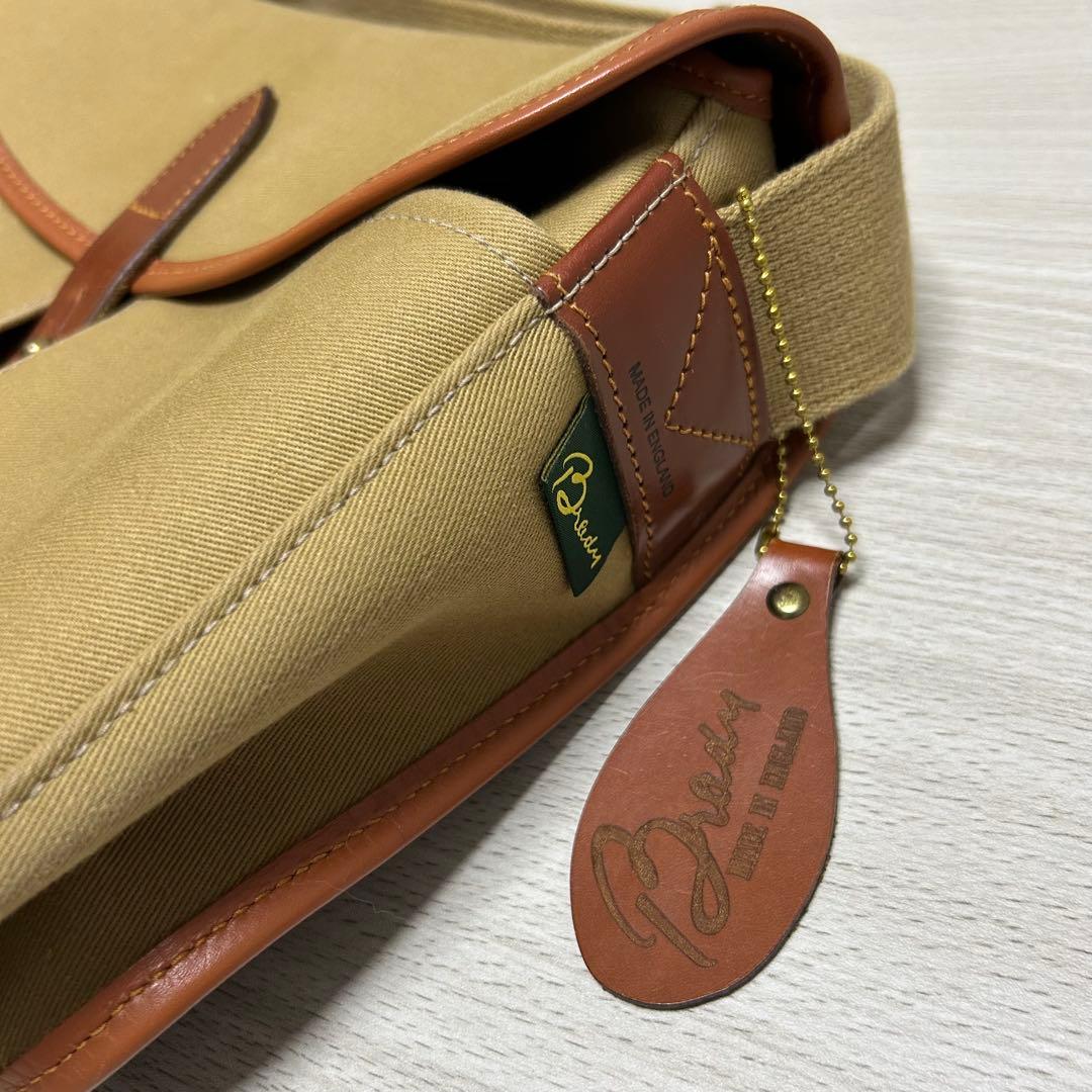 brady ショルダーバッグ　STOUR