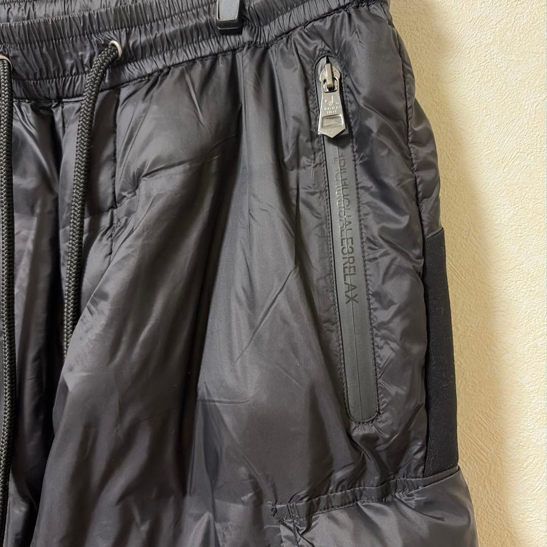 1PIU1UGUALE3 スーパーライトテックパデッドパンツ　ダウンパンツ