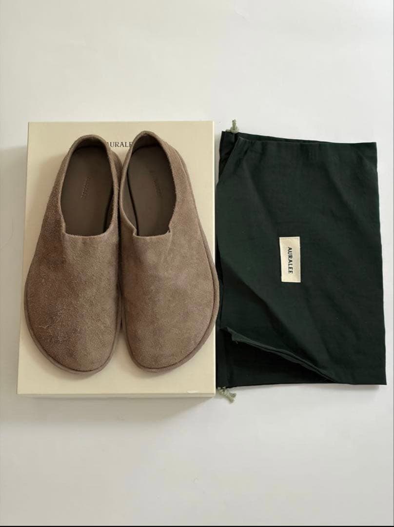 AURAELE ベージュスエード スリッポン メンズ 25cm