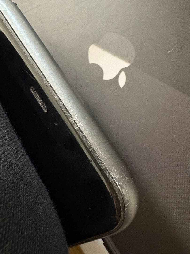 iPhone11 本体　ソフトバンク　箱あり　64GB ブラック