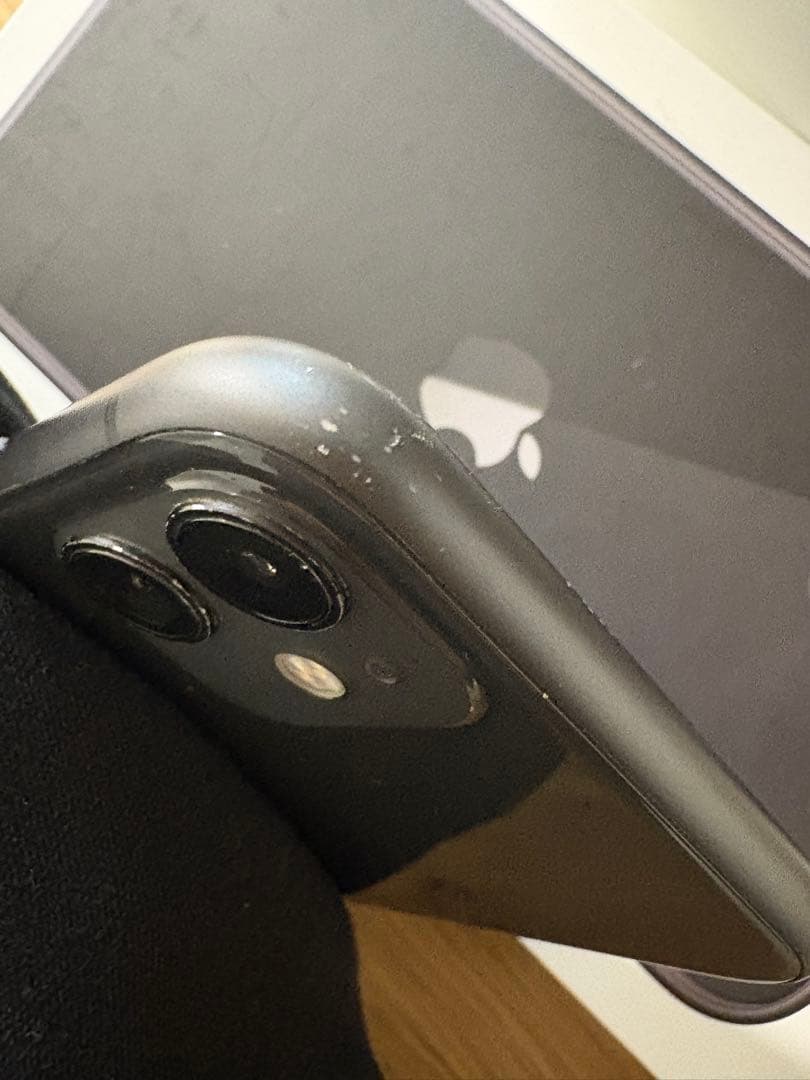 iPhone11 本体　ソフトバンク　箱あり　64GB ブラック