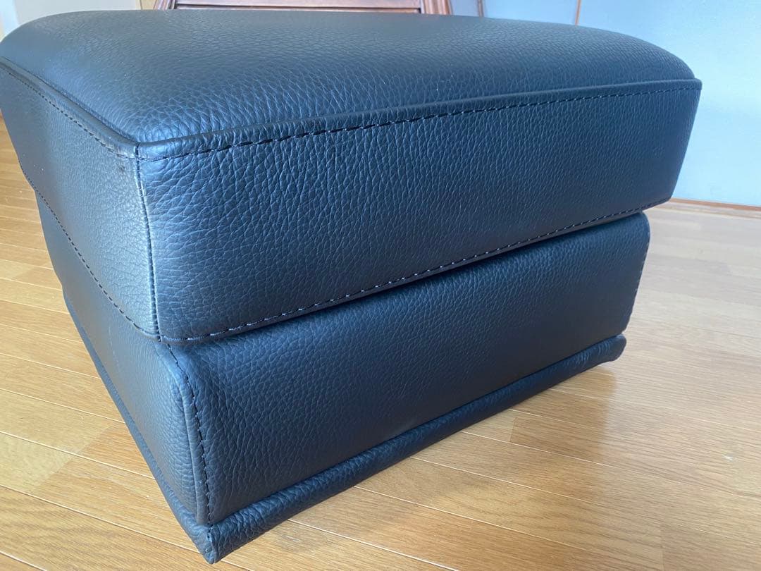 超美品　【ケルビン　ジョルマーニ】オットマン　高級家具　KELVIN 総黒革