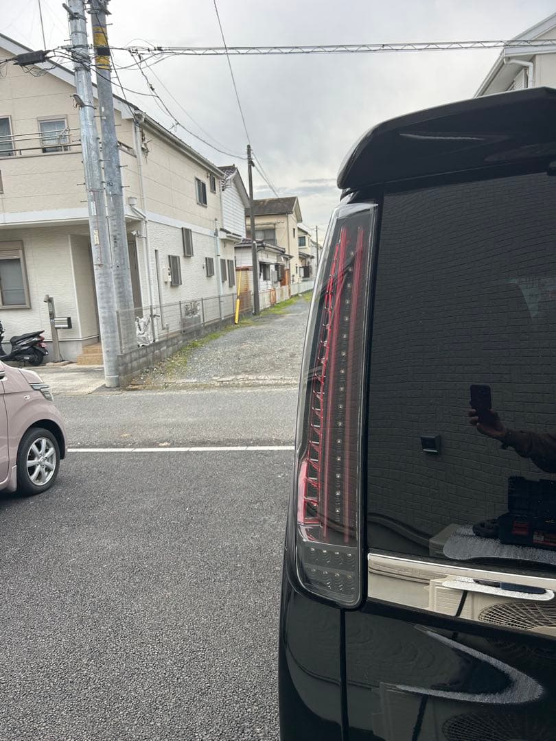 クリスタルアイ　ブラック　テールランプ　ノア　ヴォクシー　エクスクァイア　80系