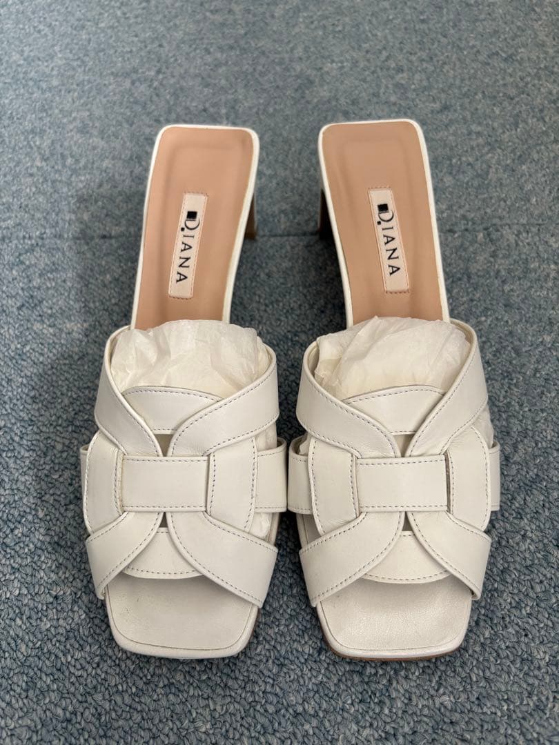 DIANA ホワイト ミュール