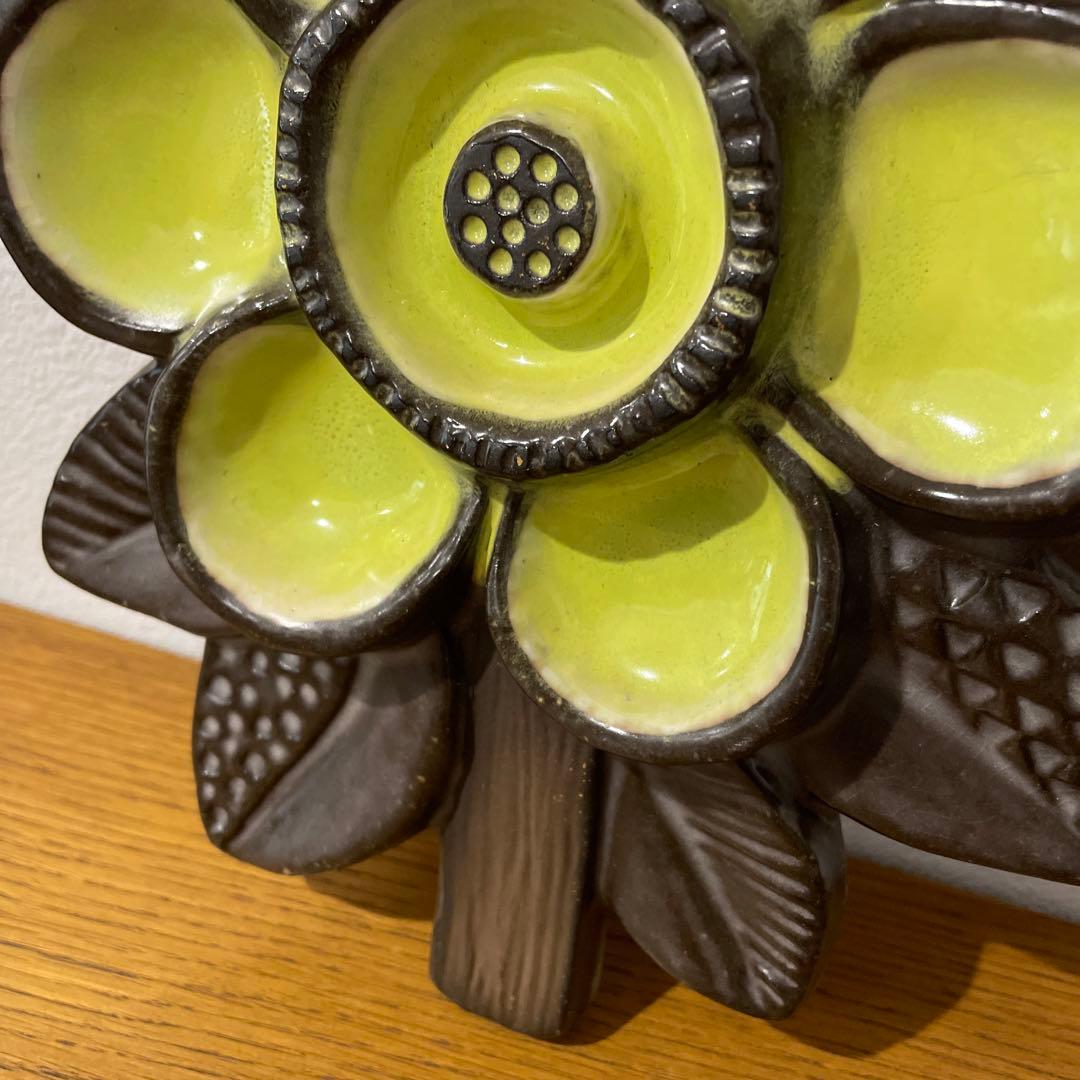 ウプサラエクビー Upsala Ekeby 黄色の花の陶板