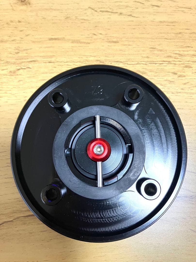 新品未使用　アコサット　タンクキャップ　Kawasaki車　汎用性（高）レッド