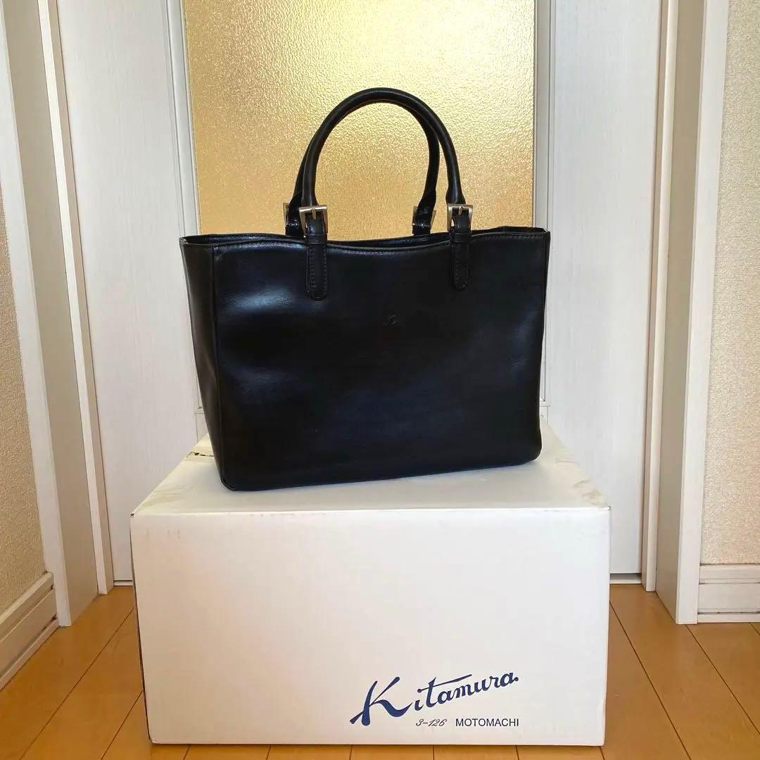 【完売品】定価55,000円新品未使用　 キタムラ　 ネイビーレザートートバッグ