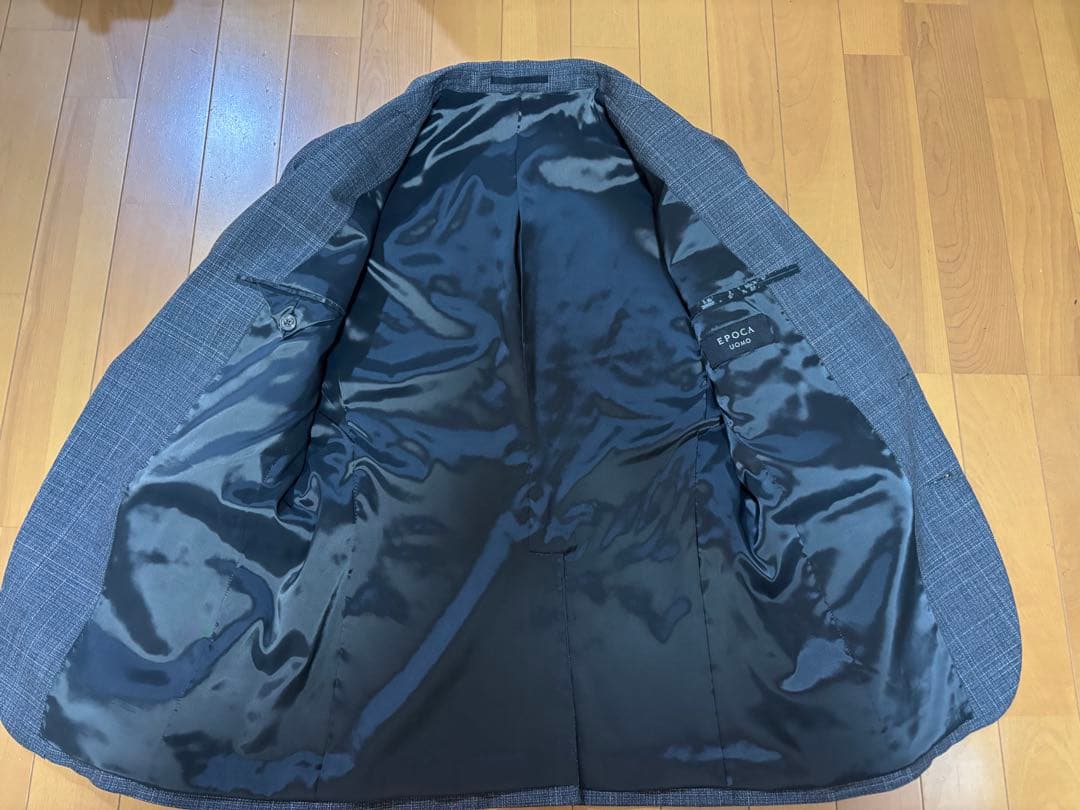 【値下げ】エポカウオモ　セットアップスーツ　サイズ46 グレー　いい柄です