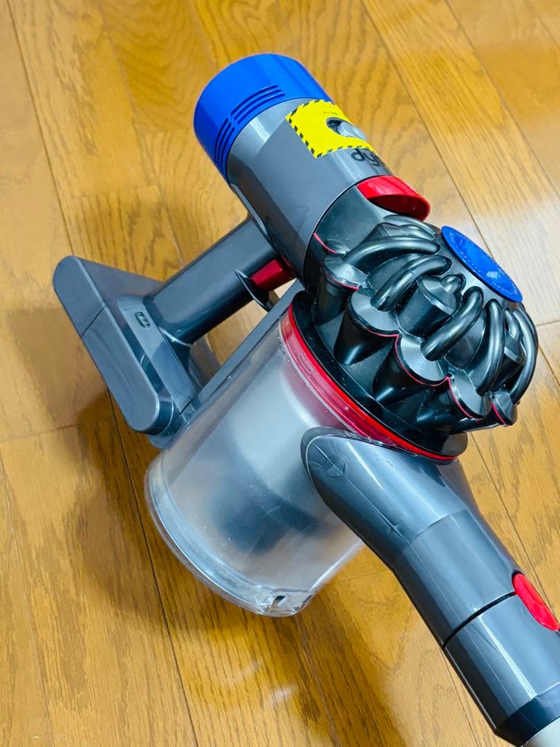 dyson V8 fluffy extra ダイソン サイクロンクリーナー