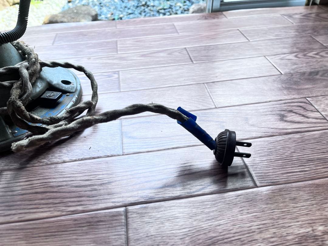 ヨ*ん様 レトロ　クラシックデザイン扇風機 3枚羽 お部屋のインテリア