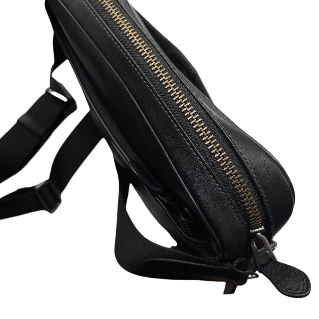 COACH レザー ショルダーバッグ