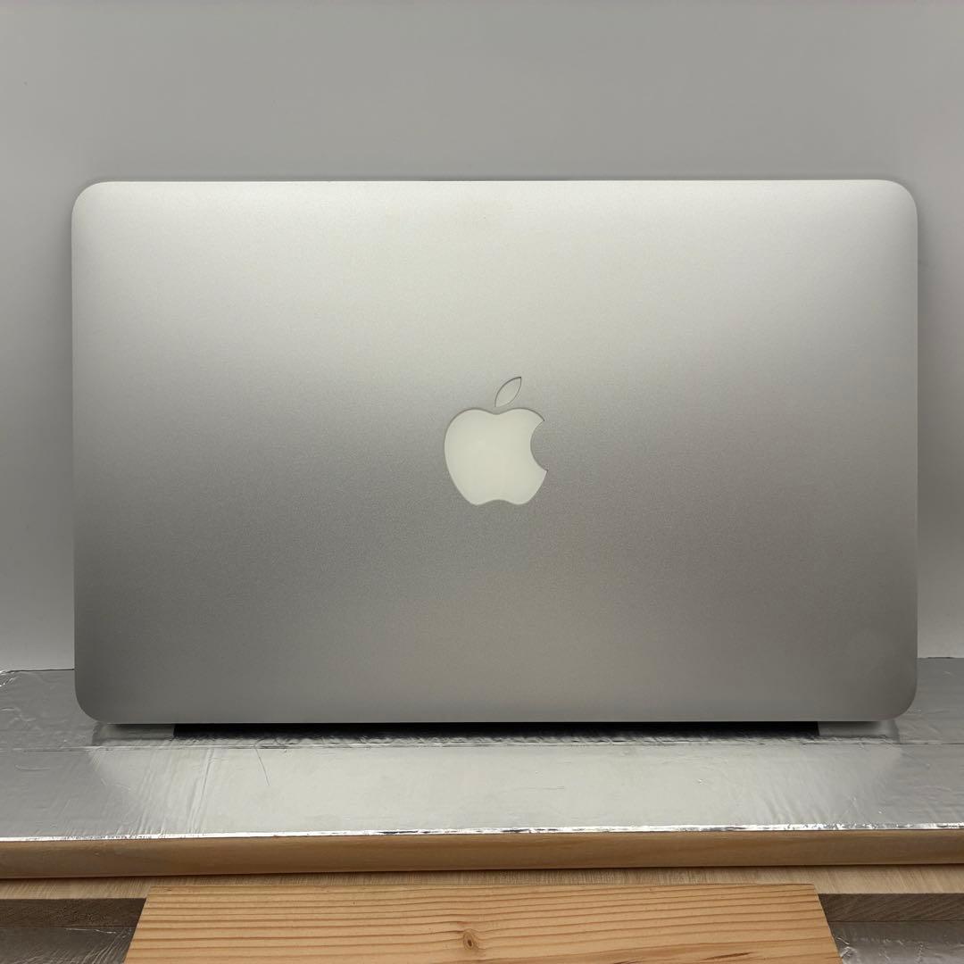 【美品】MacBookAir 11インチ Mid2014 US メモリ8g
