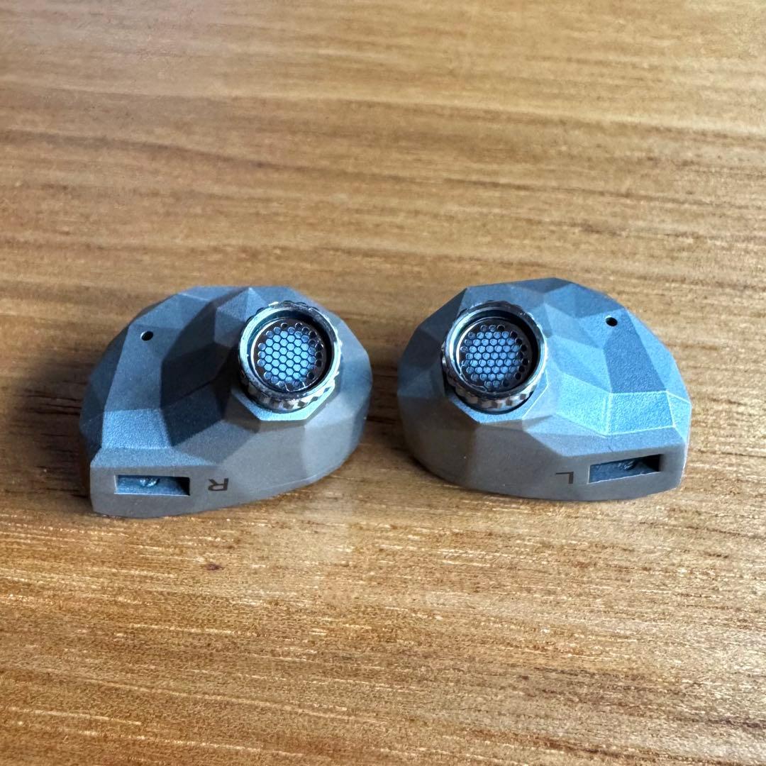 水月雨（MOONDROP） Kadenz 有線イヤホン