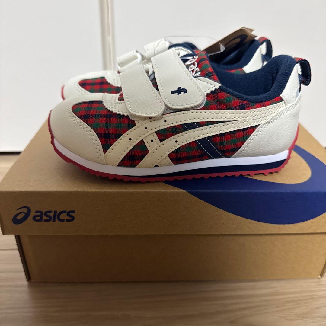 ファミリア　アシックス　スニーカー　16.5