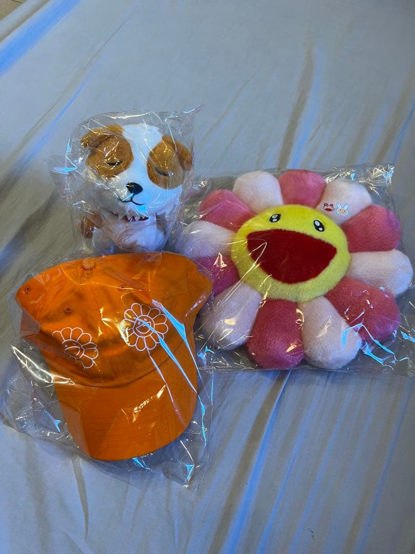 おすわりPOMぬいぐるみ　フラワー プリント　キャップクッションセット