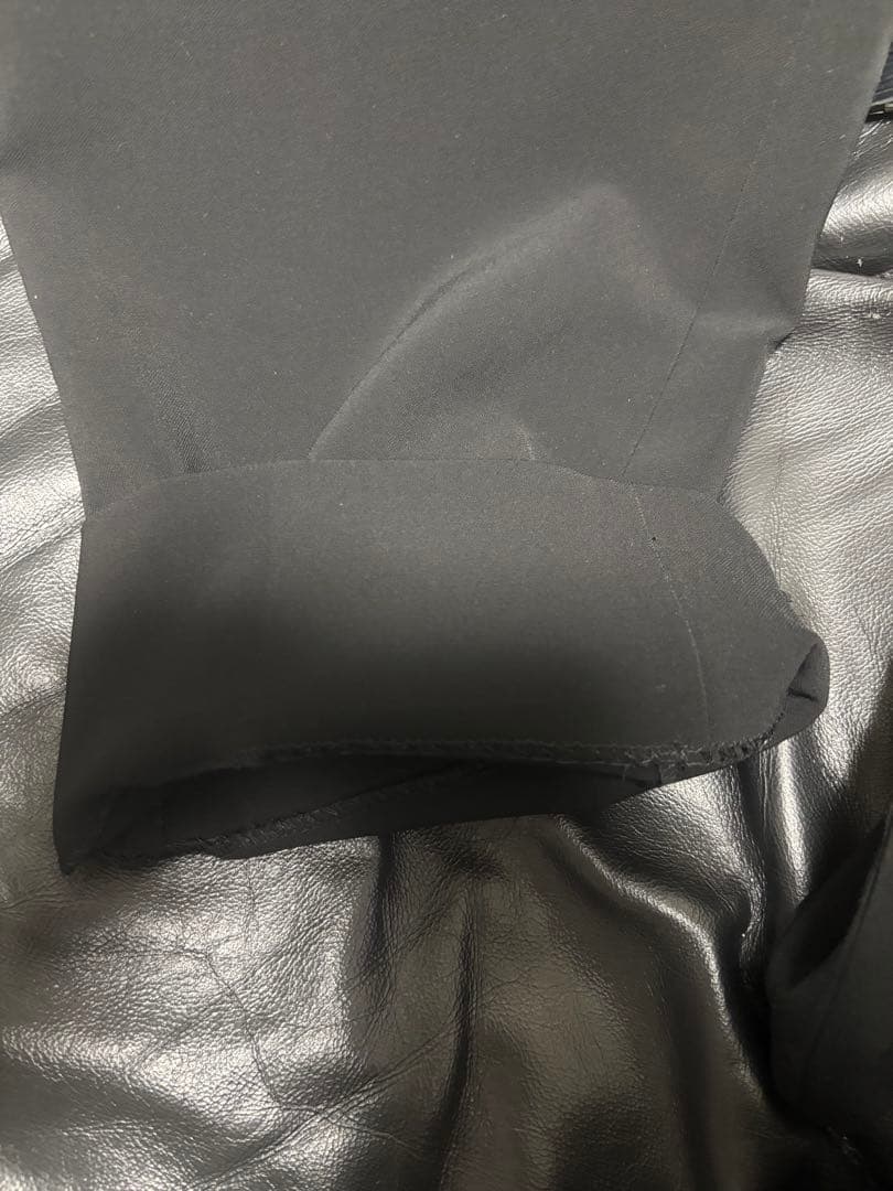 ブラック スラックス