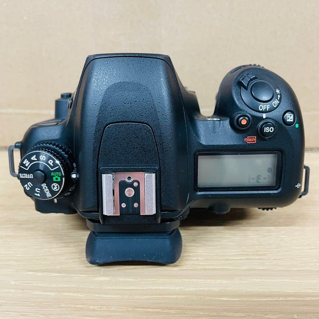 Nikon D7500 ボディ ショット数7,550枚 WW9525
