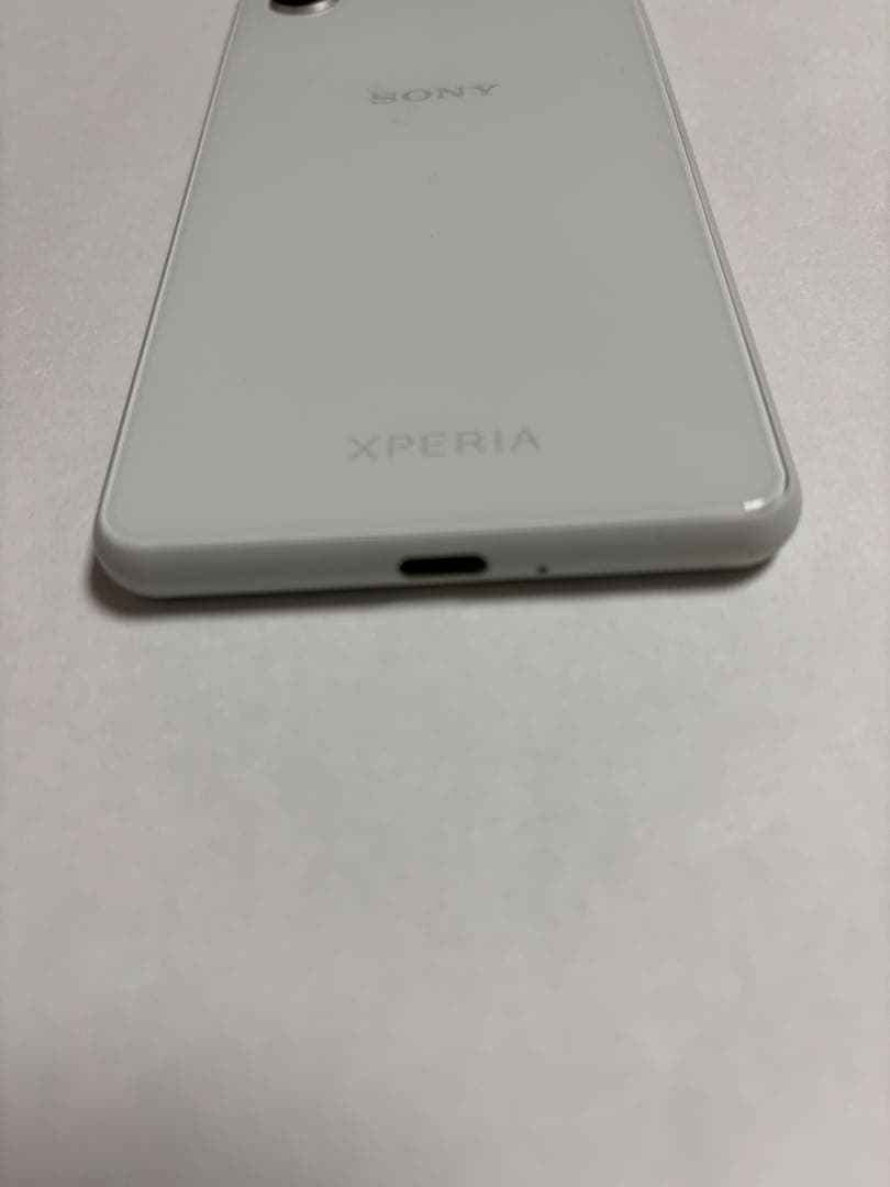 美品　Sony Xperia 10 Ⅱ ホワイト SIMフリー