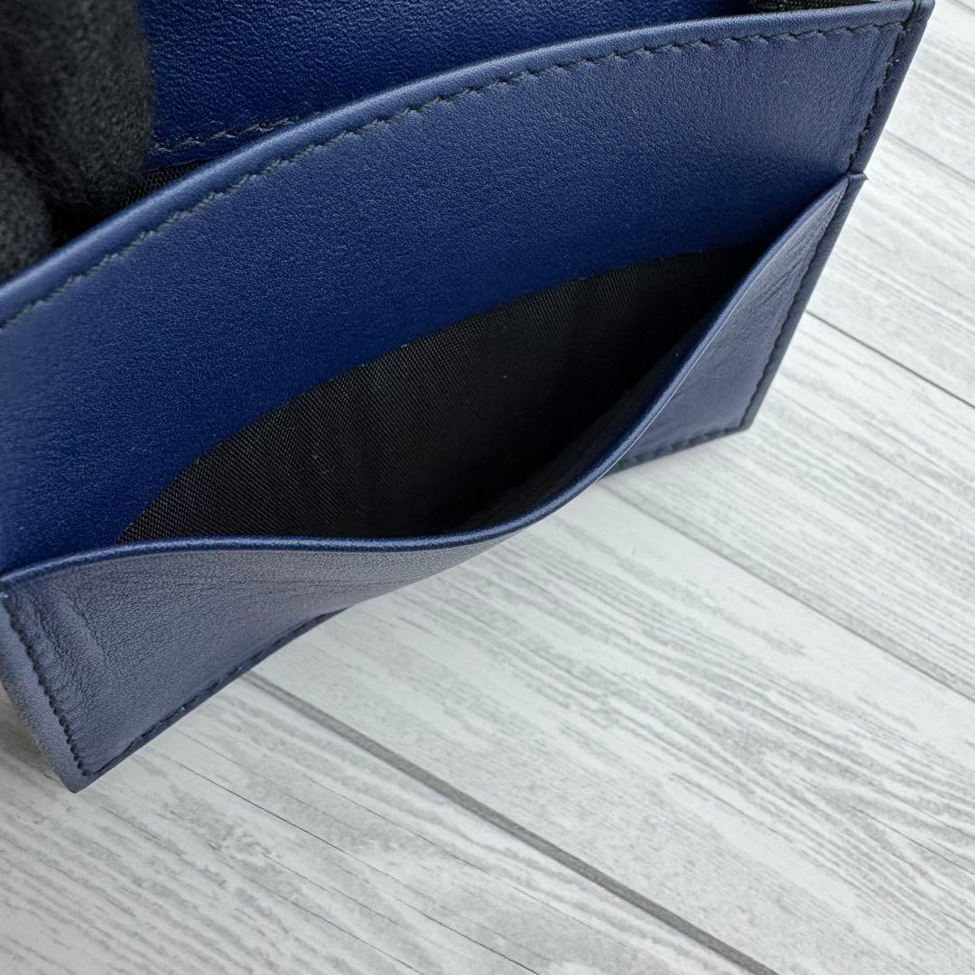 【現行モデル・未使用級】フェラガモ 名刺入れ ダブルガンチーニ レザー