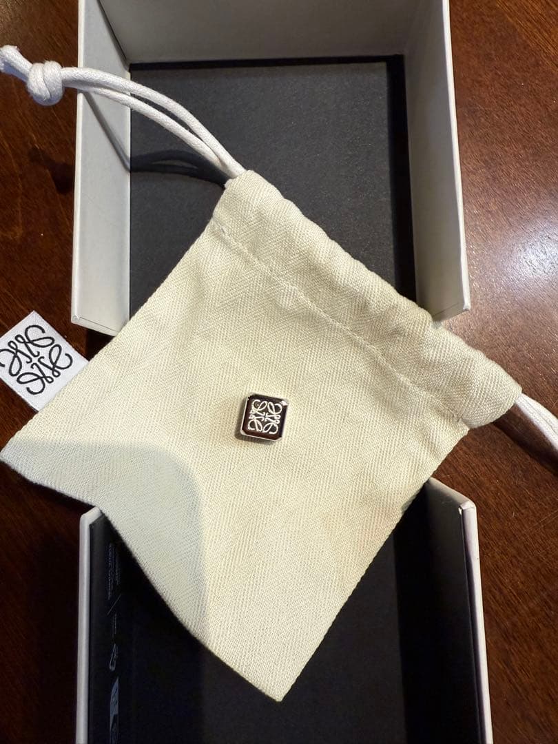 jasmine♡ 専用LOEWE ロエベ　ダイス　チャーム　シルバーカラー