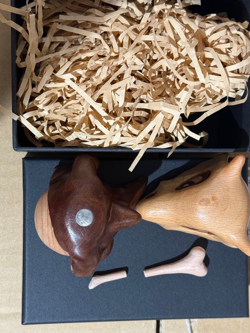 カラカラ　木製　彫刻