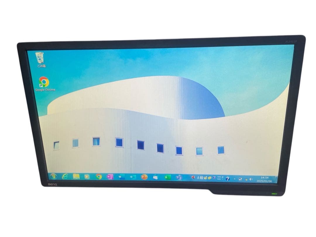 BenQ 24型 液晶ディスプレイ XL2411P 壁掛け使用