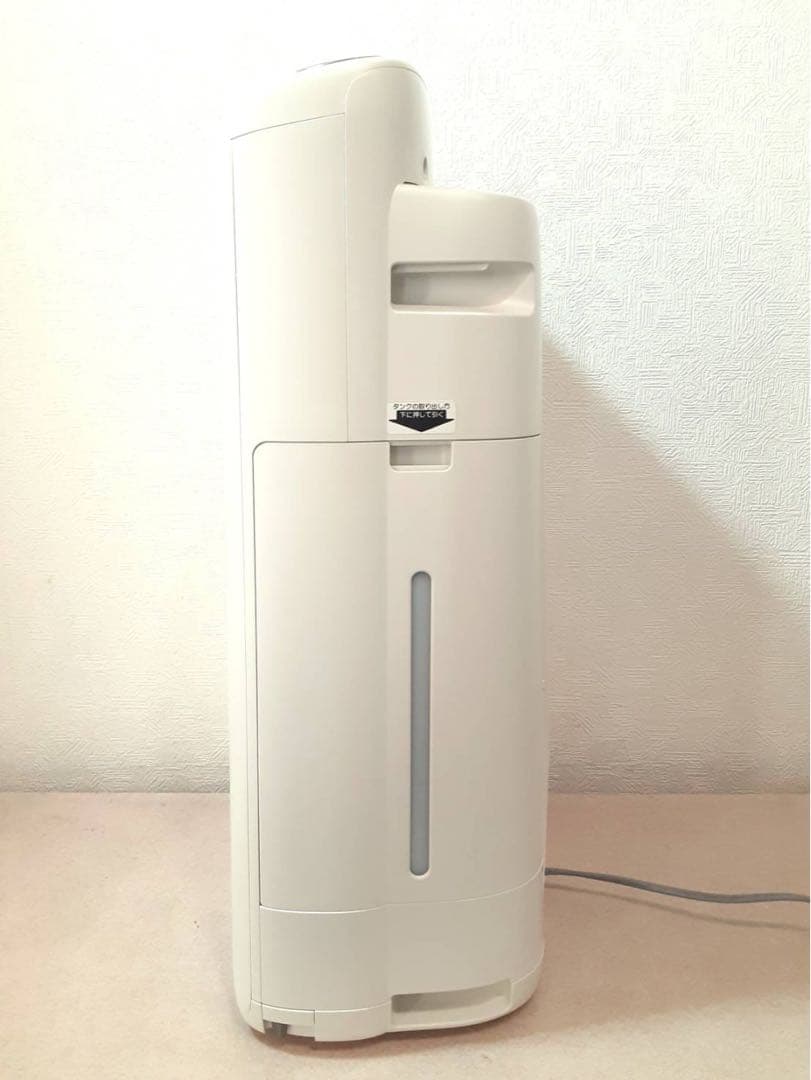 シャープ　加湿空気清浄機　プラズマクラスター　KI-NS50-W　2021年製