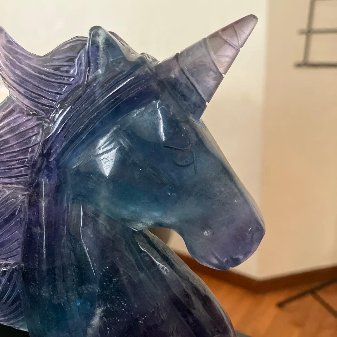 mameruさま専用　美！バイカラーフローライト　ユニコーン　天然石置物