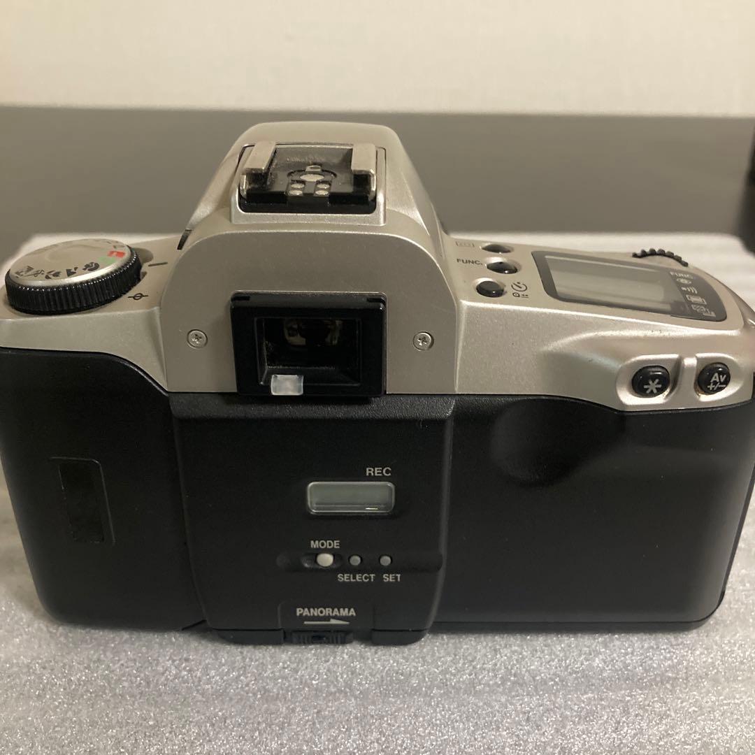 一眼レフフィルムカメラ　Canon 4台 、オリンパス 1台　動作未確認