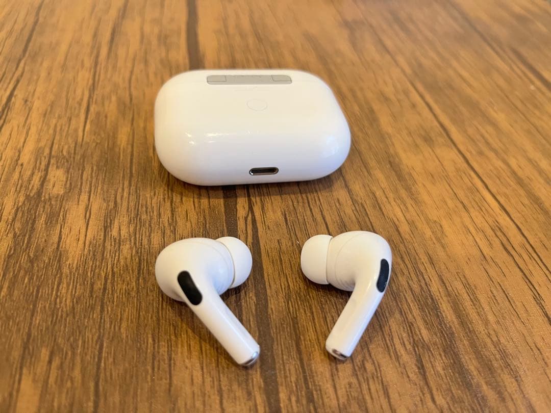 【美品】AirPods Pro (MagSafe charge case)