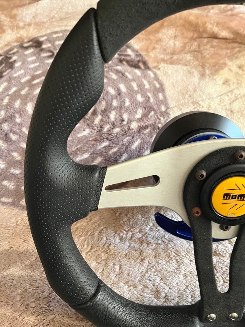 ※最終値下げ　MOMO ステアリングホイール 本体　トレック　美品　z33