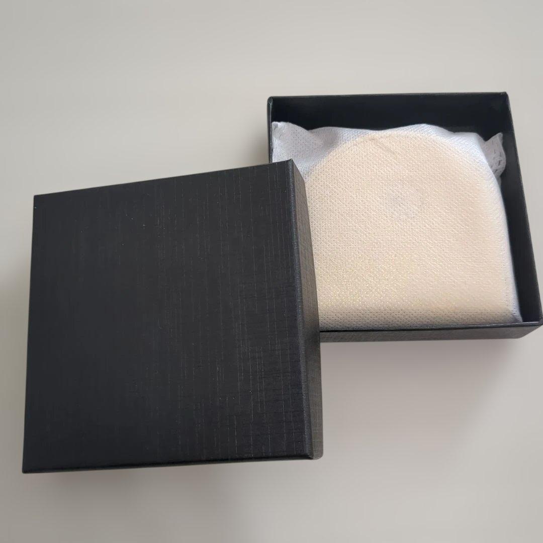 皇居財布ケース小銭入れ　金ゴールド　新品未使用　箱付き