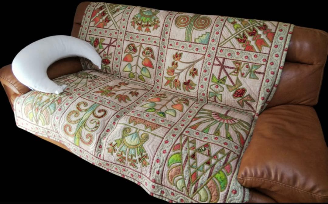 と*ん様 【美品】大型パッチワークキルト 230cm × 157cm