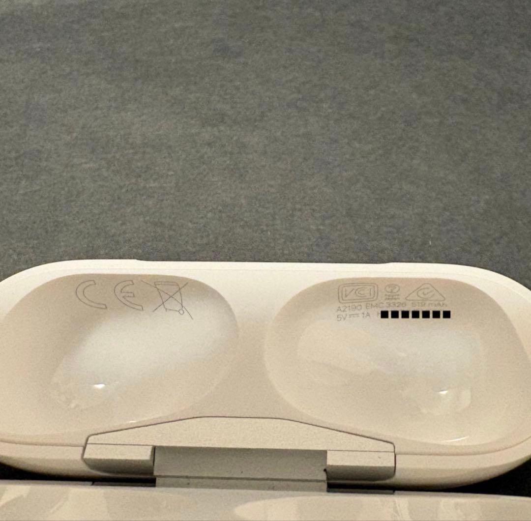 【美品】 Apple AirPods Pro 第1世代 イヤホン 正規品 純正品