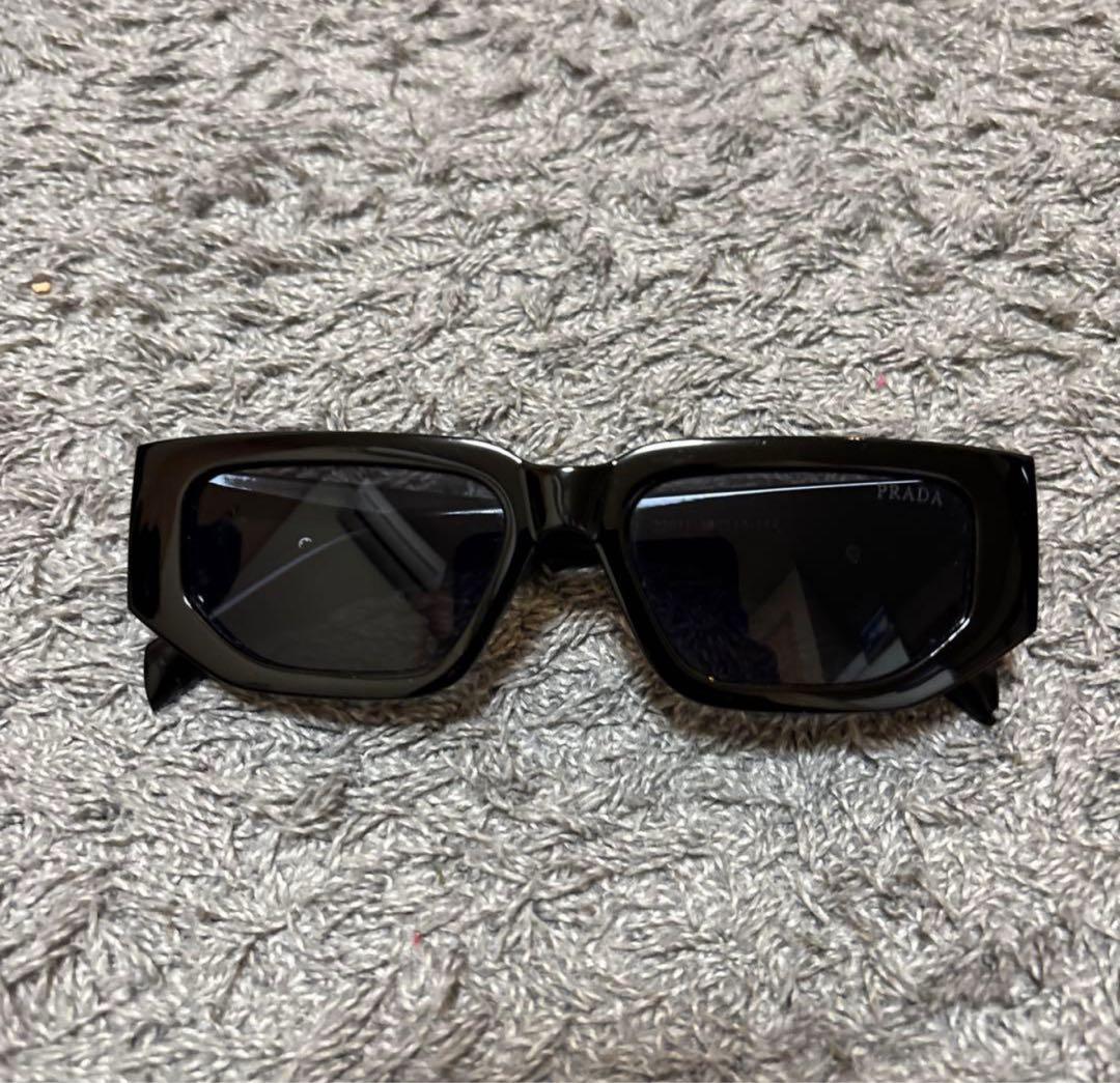 小物 PRADA symbol Square Sunglasses