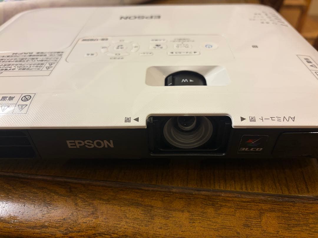 【美品】EPSON プロジェクターEB-1785W 14時間使用　最終値下げ