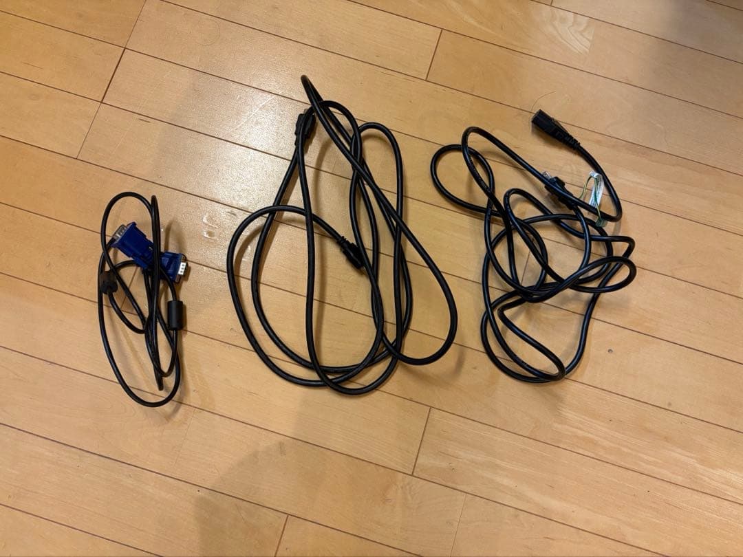 【美品】EPSON プロジェクターEB-1785W 14時間使用　最終値下げ