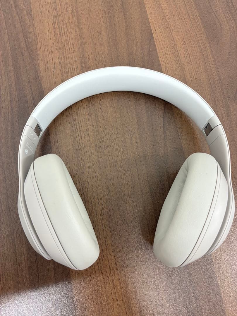 Beats Studio Pro ワイヤレス ヘッドホン サンドストーン