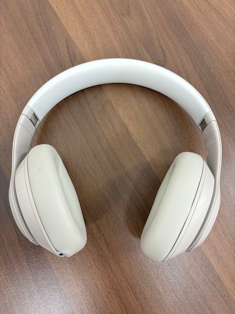 Beats Studio Pro ワイヤレス ヘッドホン サンドストーン