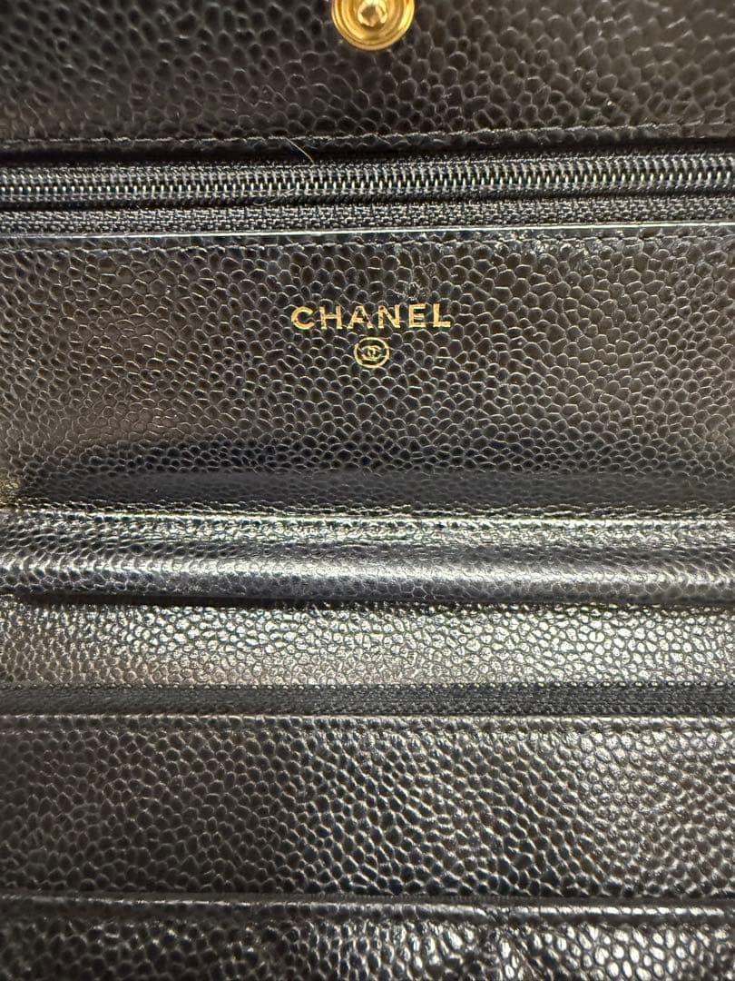 チェーンウォレット　マトラッセ　キャビアンスキン