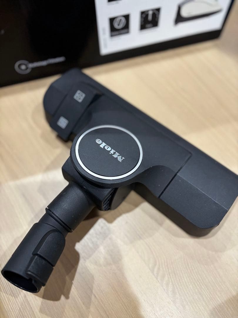 Miele Compact C1 Pure Suction 本体