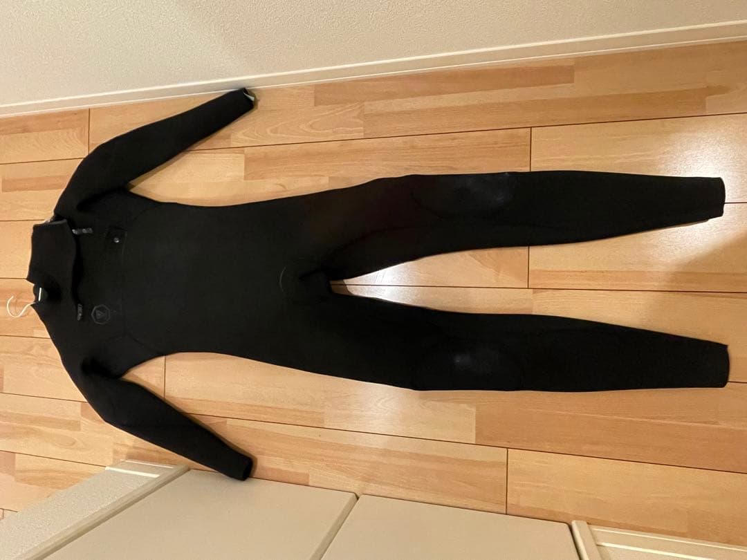 ウェットスーツ　ブラックフルスーツ VISSLA