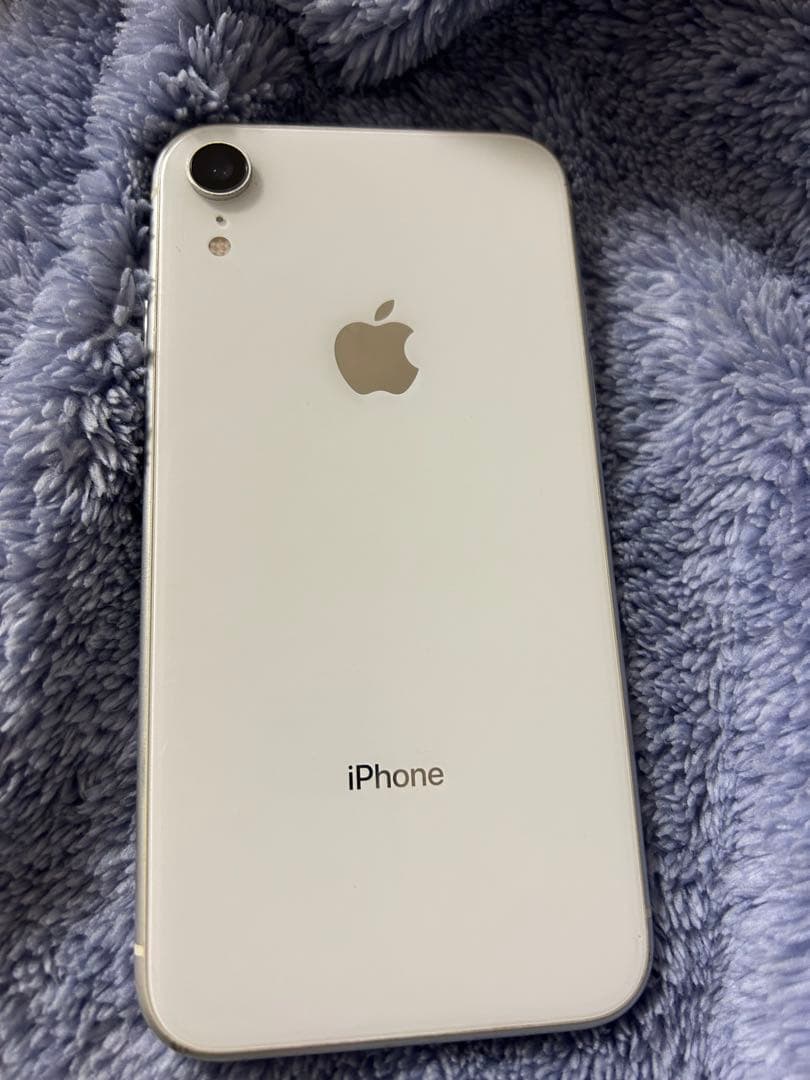 Apple iPhone XR ホワイト　強化ガラス付　バッテリー100%
