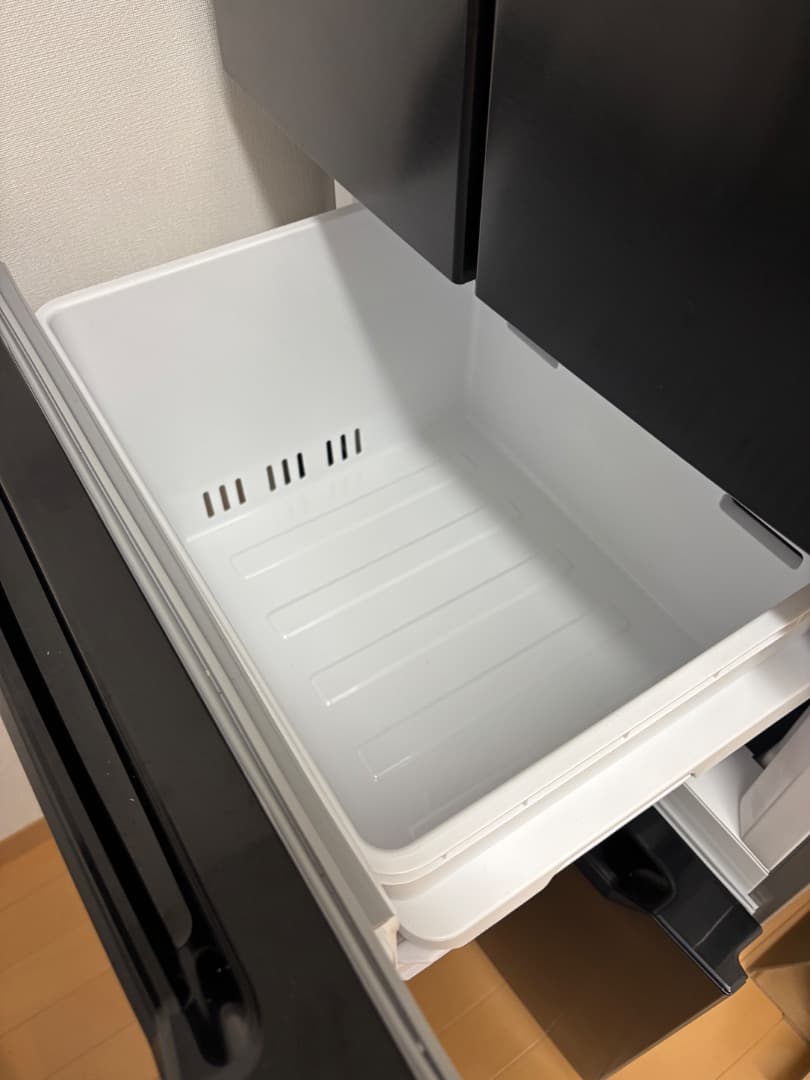 送料込み！使用2ヶ月の美品！冷蔵庫320L