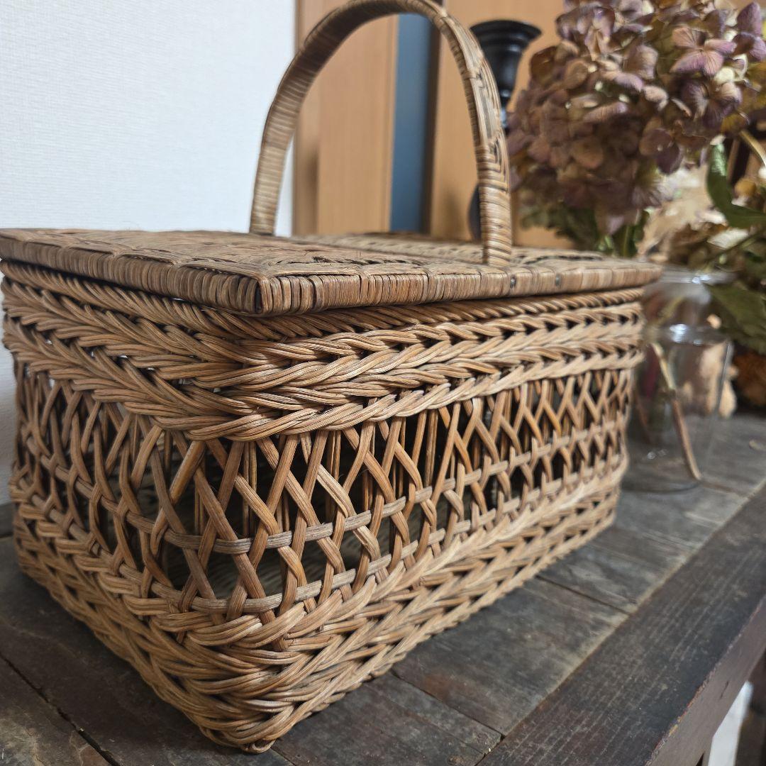 アンティーク　カゴ　パニエ　蓋付きバスケット　かご　籠