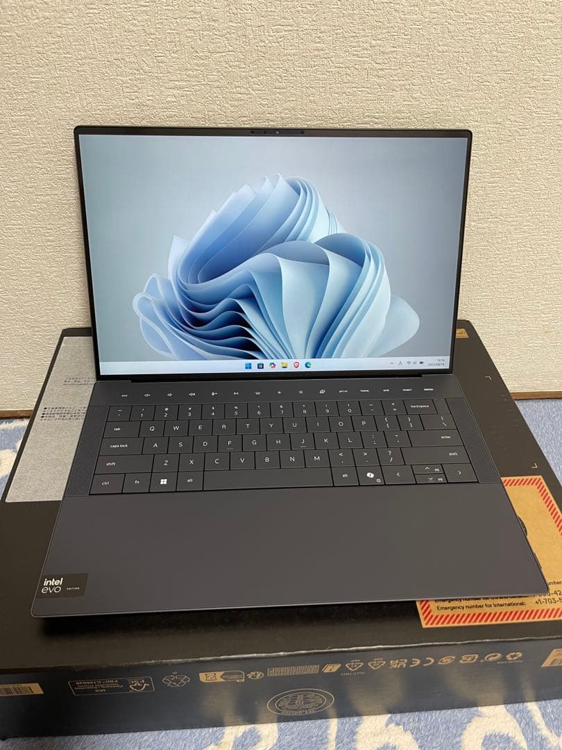 新品同様 Dell XPS 9440 14.5インチ120Hz Ultra 7