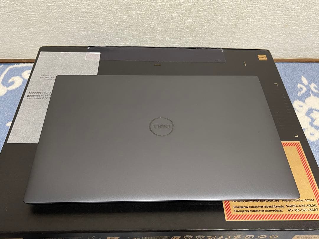 新品同様 Dell XPS 9440 14.5インチ120Hz Ultra 7